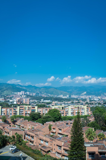 Others 2, Aptos Alcazar Oviedo By HOUSY HOST, Medellín