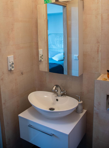 Bathroom 2, Narutowicza 5 Apartments self check-in, Inowrocław