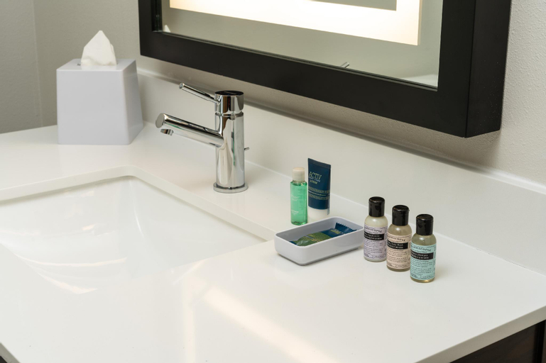 Bathroom 24