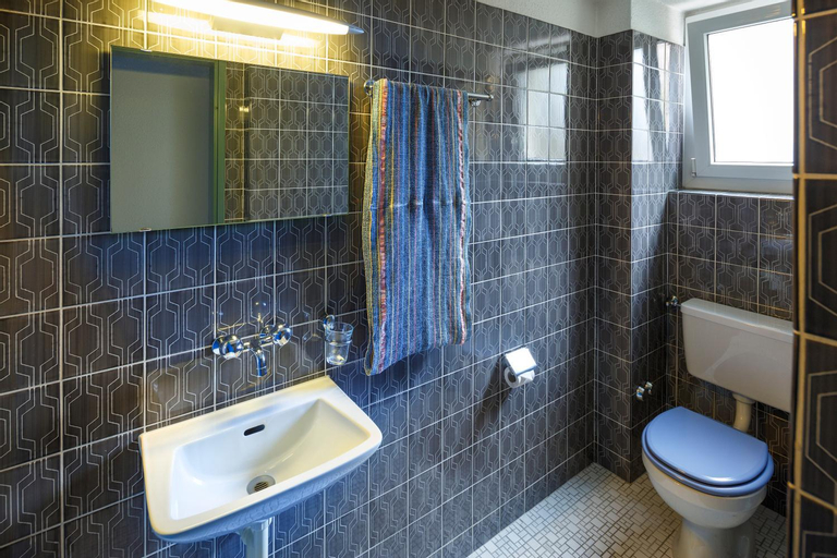 Bathroom 6