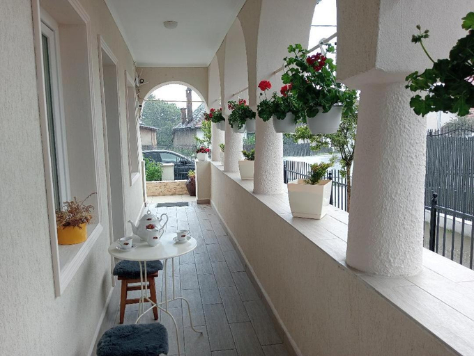 Others 3, Casa Ana, Calimanesti