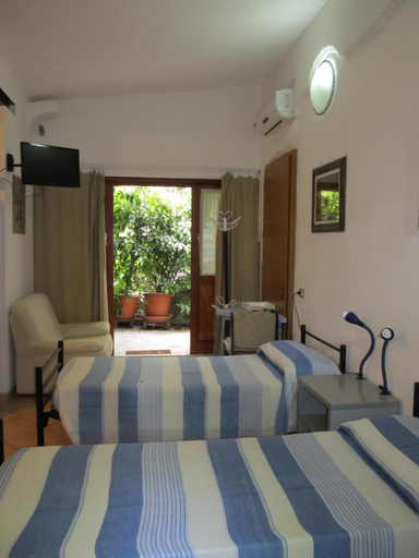 Others 2, B&B da NINA, Mantua
