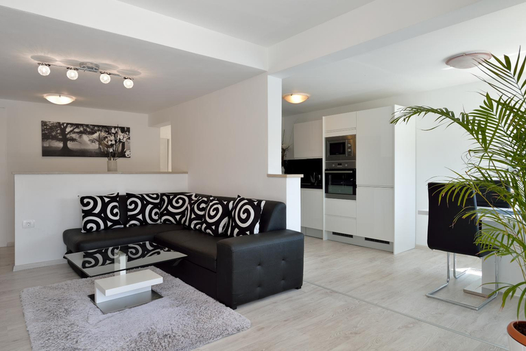 Others 4, Apartment Panorama, Labin