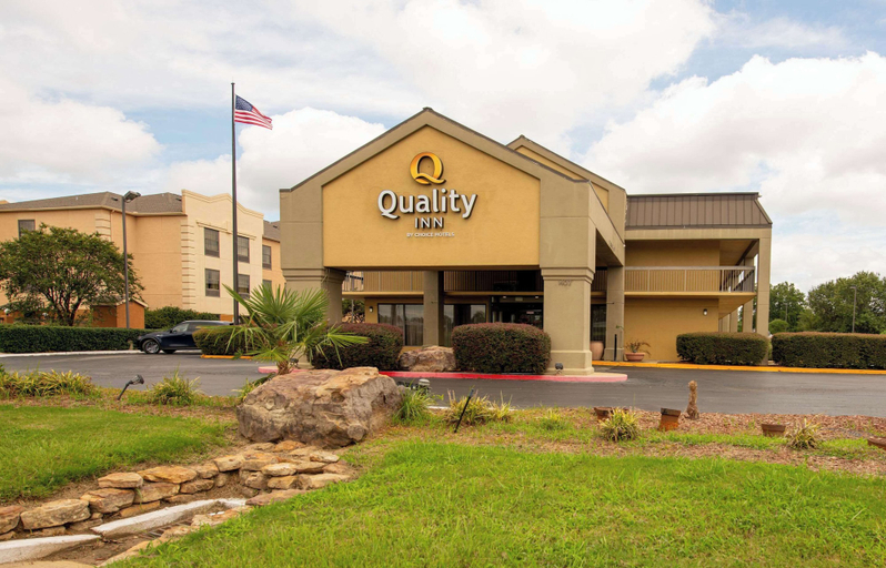 Exterior & Views 1, Quality Inn Monroe, Ouachita