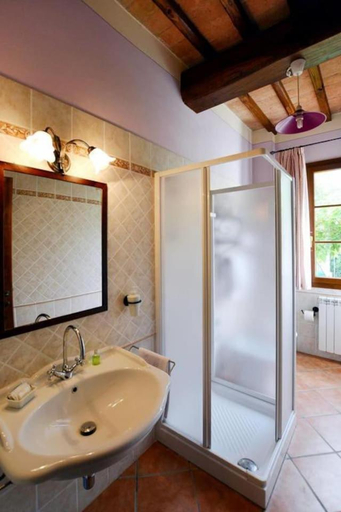 Bathroom 4, Casale BOSCHETTO, Florence
