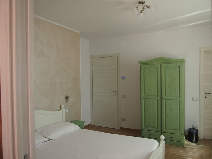Bedroom 4, RONCOLA 2021, Bergamo