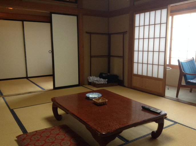 Others 4, Chitosekan, Nozawaonsen