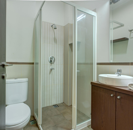 Bathroom 7