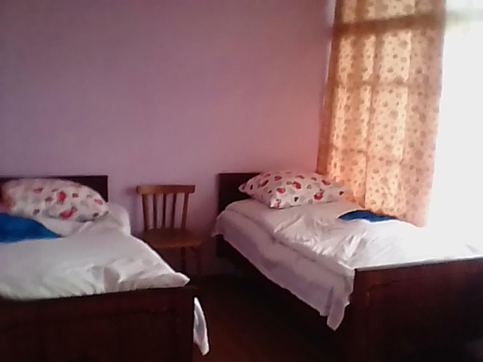 Others 2, B&B Edem