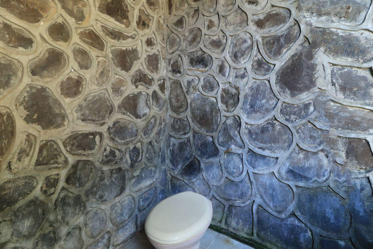 Bathroom 4