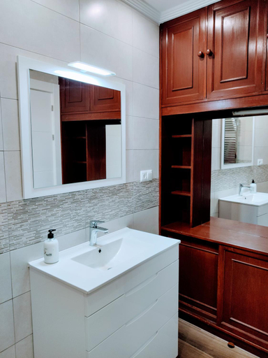 Bathroom 3, Apartamentos Las Calas, Cantabria