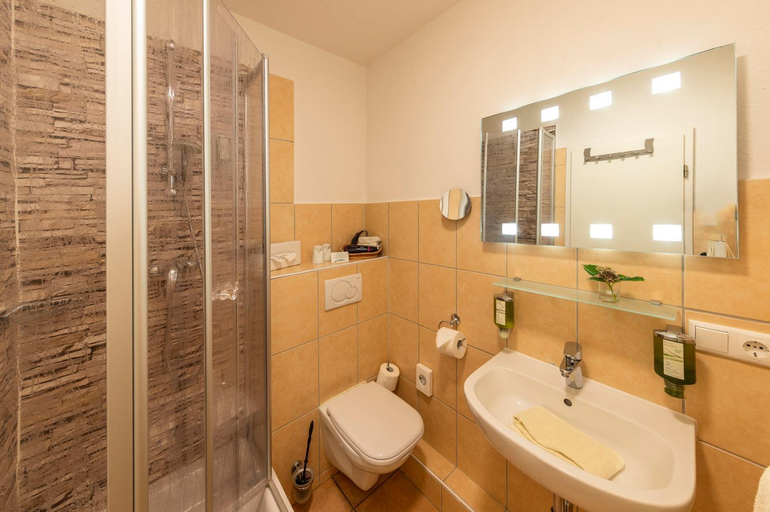 Bathroom 4, Hotel Das kleine Gluck - Adults Only, Nordfriesland