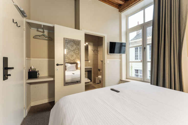 Bedroom 4, Hotel Karel de Stoute, West-Vlaanderen
