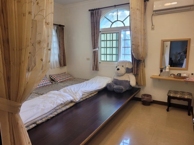 Others 4, Flourish B&B, Yulin