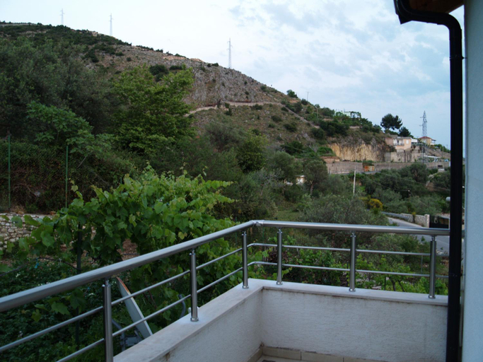 Others 4, Belvedere Adriatica, Vlorës