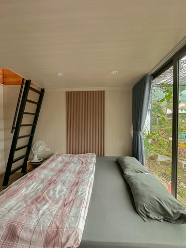 Bedroom 24