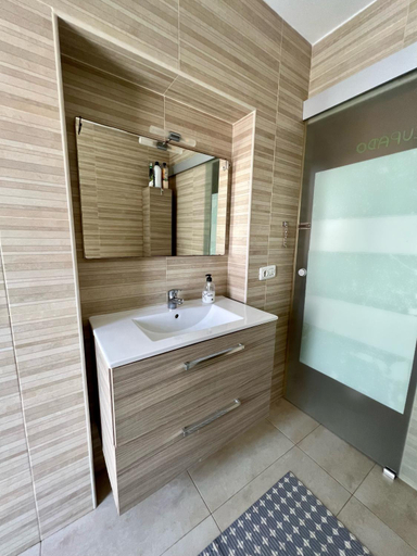 Others 5, "Flora B&B "- Rooms in Privat Home, Las Palmas