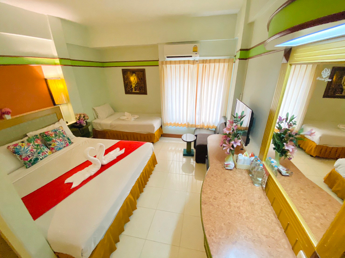 Bedroom 3, Polkadot Cafe&Hotel, Muang Phitsanulok