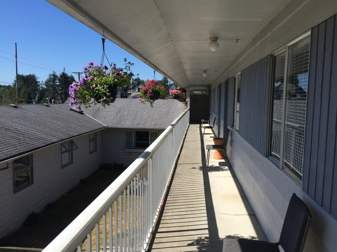 Others 4, Island West Resort-Motel, Alberni-Clayoquot