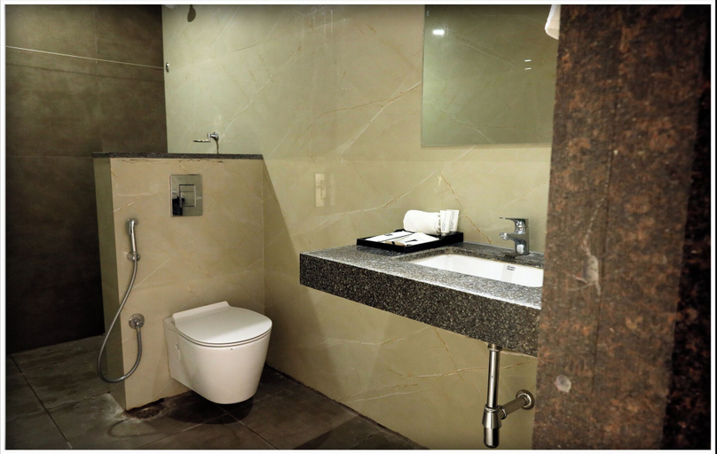 Bathroom 3, Sri Sri Sri Excellency, Khammam