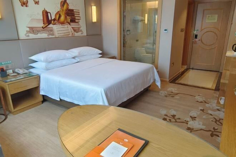 Bedroom 3, Vienna Hotel (Yudu Railway Station), Ganzhou