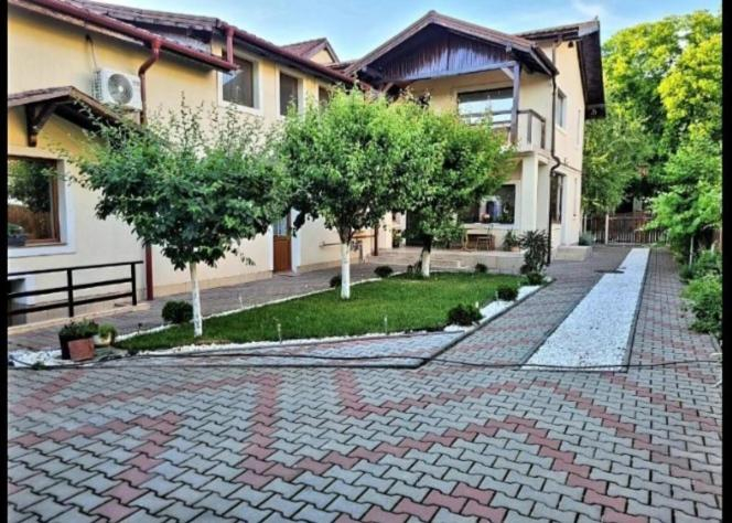 Others 5, LA CASSA, Timisoara