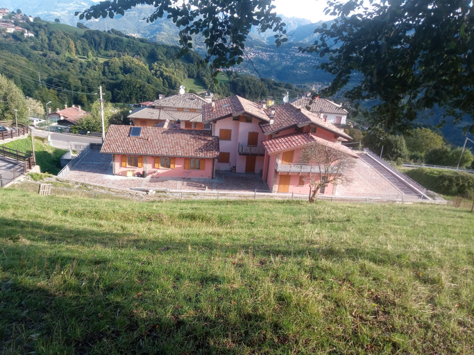 Exterior & Views 2, RONCOLA 2021, Bergamo