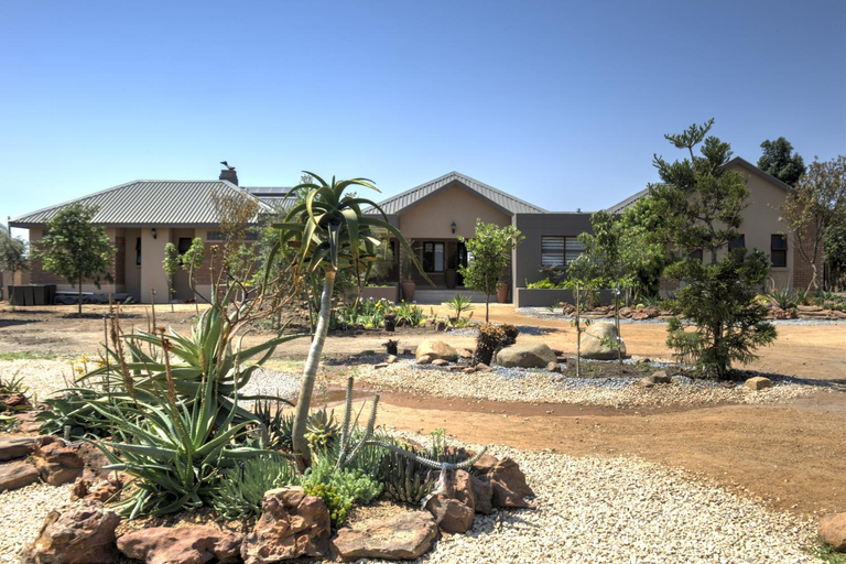 Others 4, The Finches Nest, City of Tshwane
