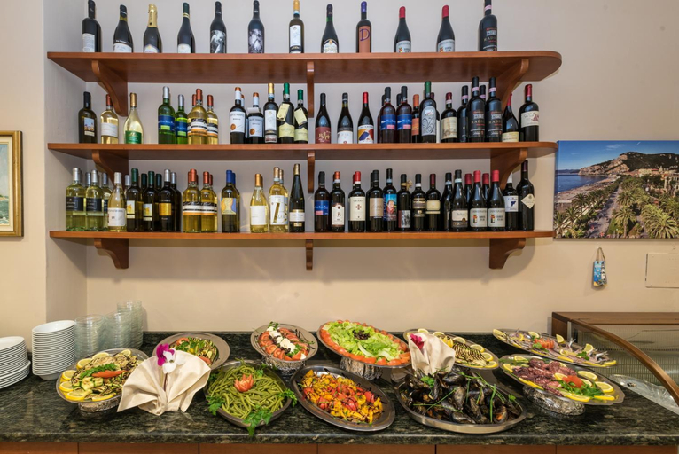 Food & Drinks 5, Hotel Santa Maria, Savona
