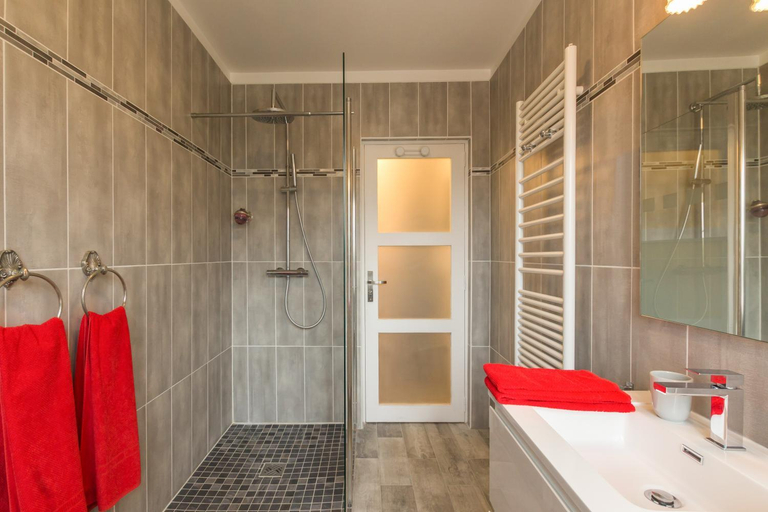 Bathroom 2, DDay Aviators, Calvados