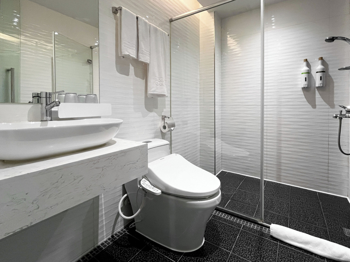 Bathroom 4, Holiday Garden Hotel SKM Park, Kaohsiung