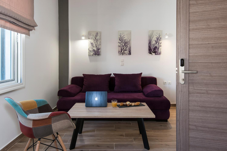 Others 5, DownTown Hotel, Peloponnese