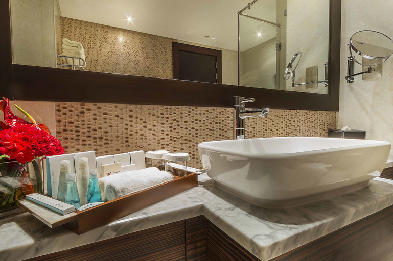 Bathroom 4