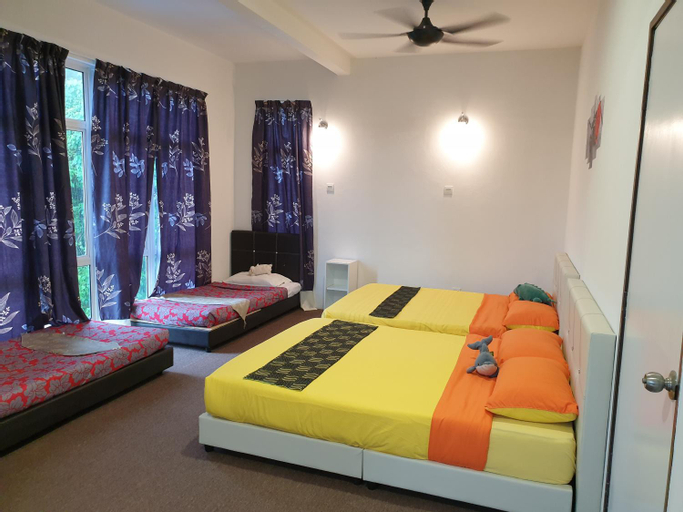 Bedroom 13