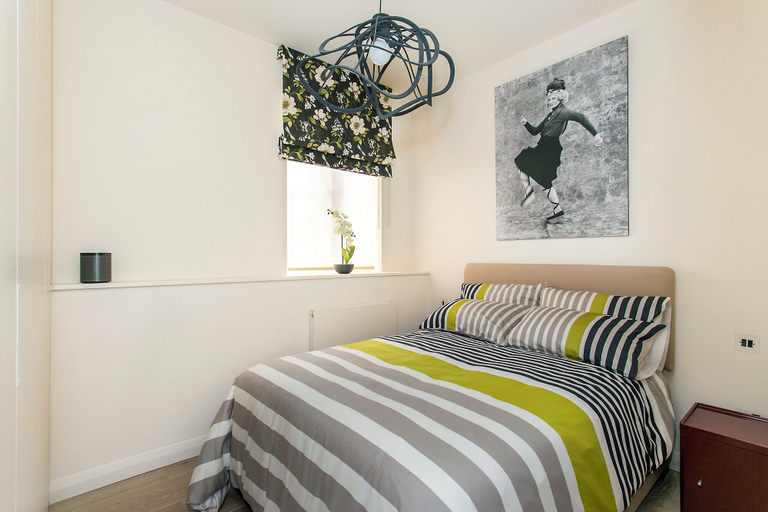 Bedroom 2, Ultra Modern 1-bedroom Apartment in Soho, London