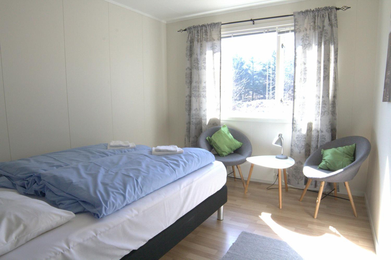 Others 4, Sørvagen INN, Moskenes