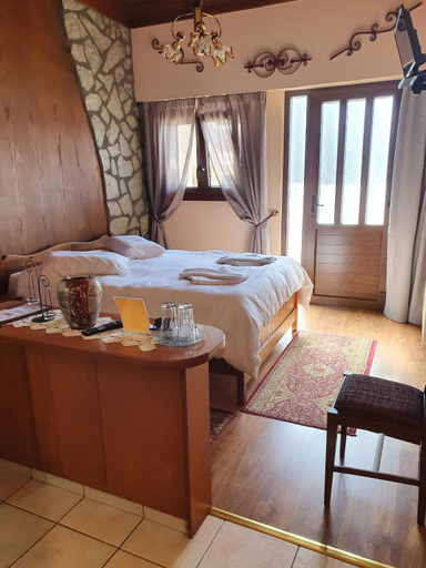 Others 5, Semeli Guesthouse, Central Greece