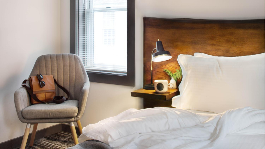 Bedroom 5, Main and Mountain, Windsor