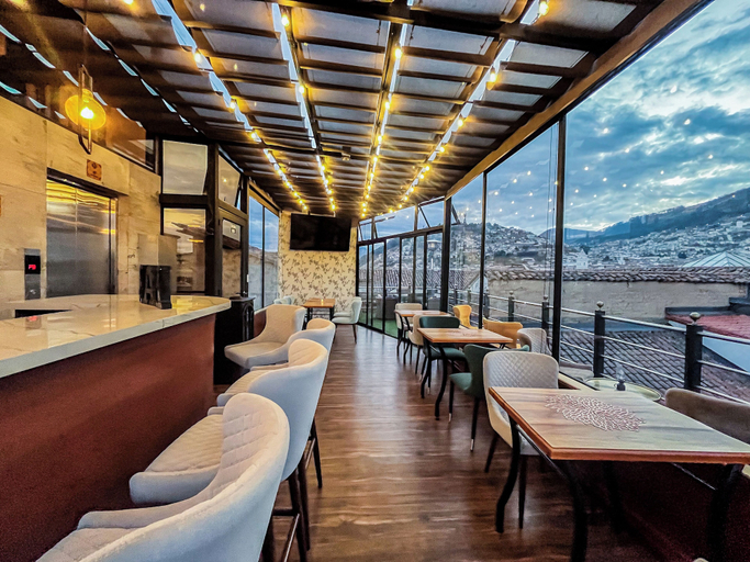 Food & Drinks 5, Hotel & Rooftop King Experience by David, Quito