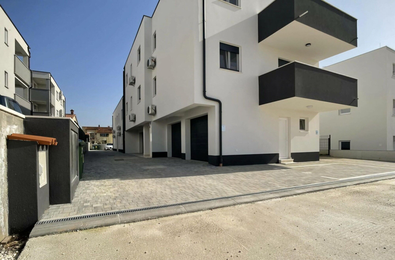 Primary image