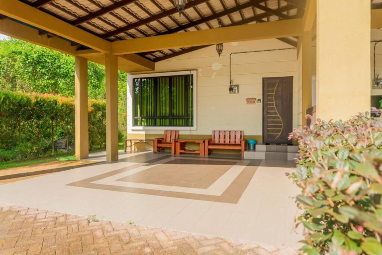 5 Bedrooms Homestay with Private Pool (SEROJA), Seremban
