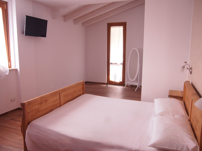 Bedroom 3, RONCOLA 2021, Bergamo
