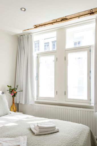 Others 5, B&B Gracht 62, Maastricht
