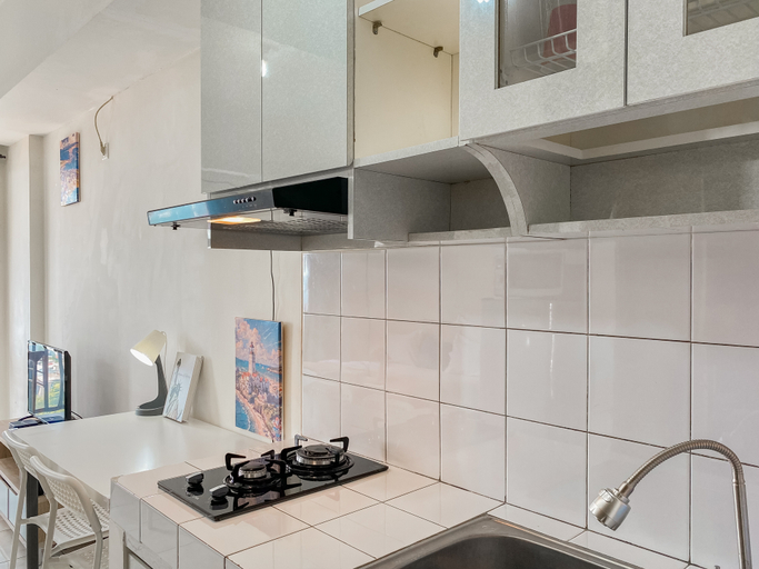 Others 4, Cozy and Simply Studio Apartment Margonda Residence 2 By Travelio, Depok