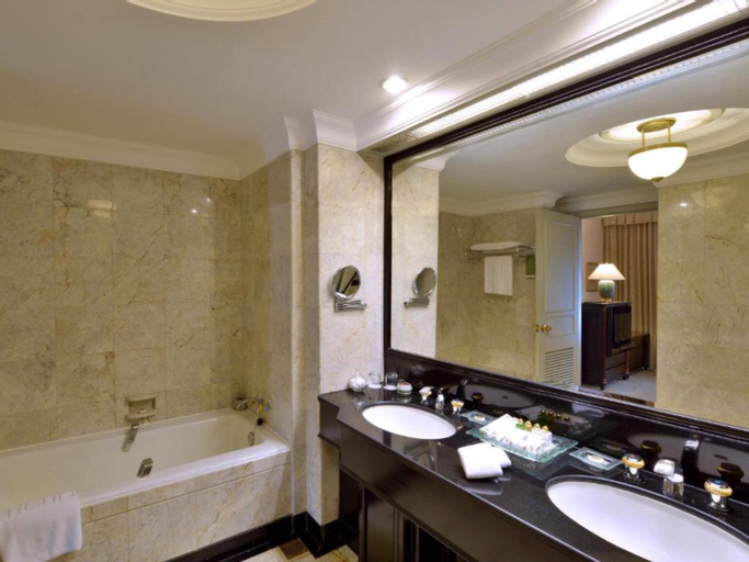 Bathroom 3