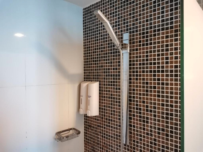 Bathroom 5
