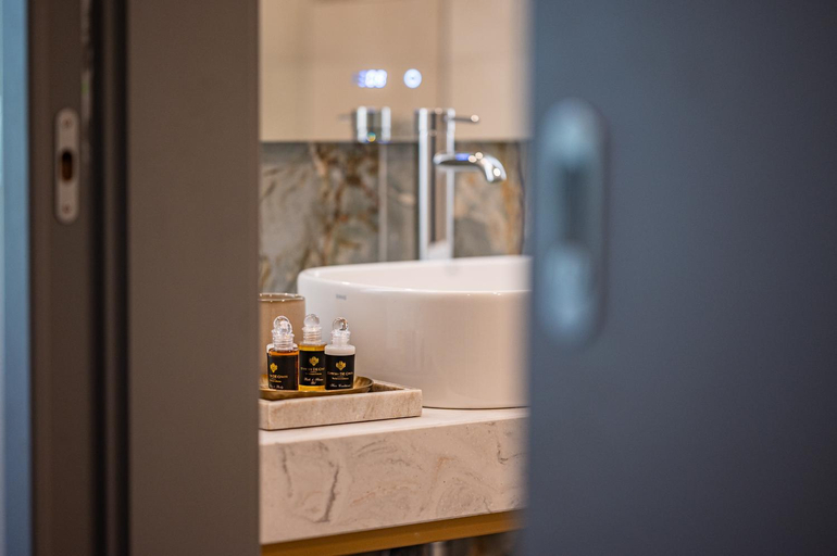 Bathroom, Hotel Azur Premium, Siófok