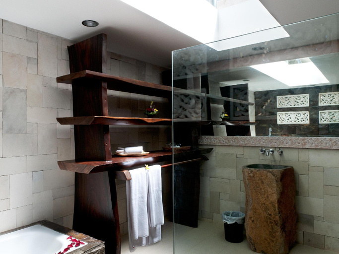 Dining Room 17