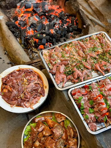 Food & Drinks 30