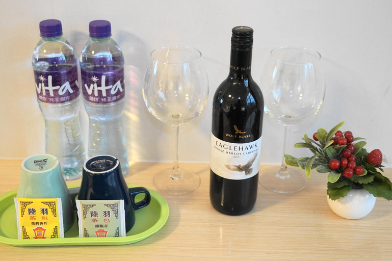 Food & Drinks 5